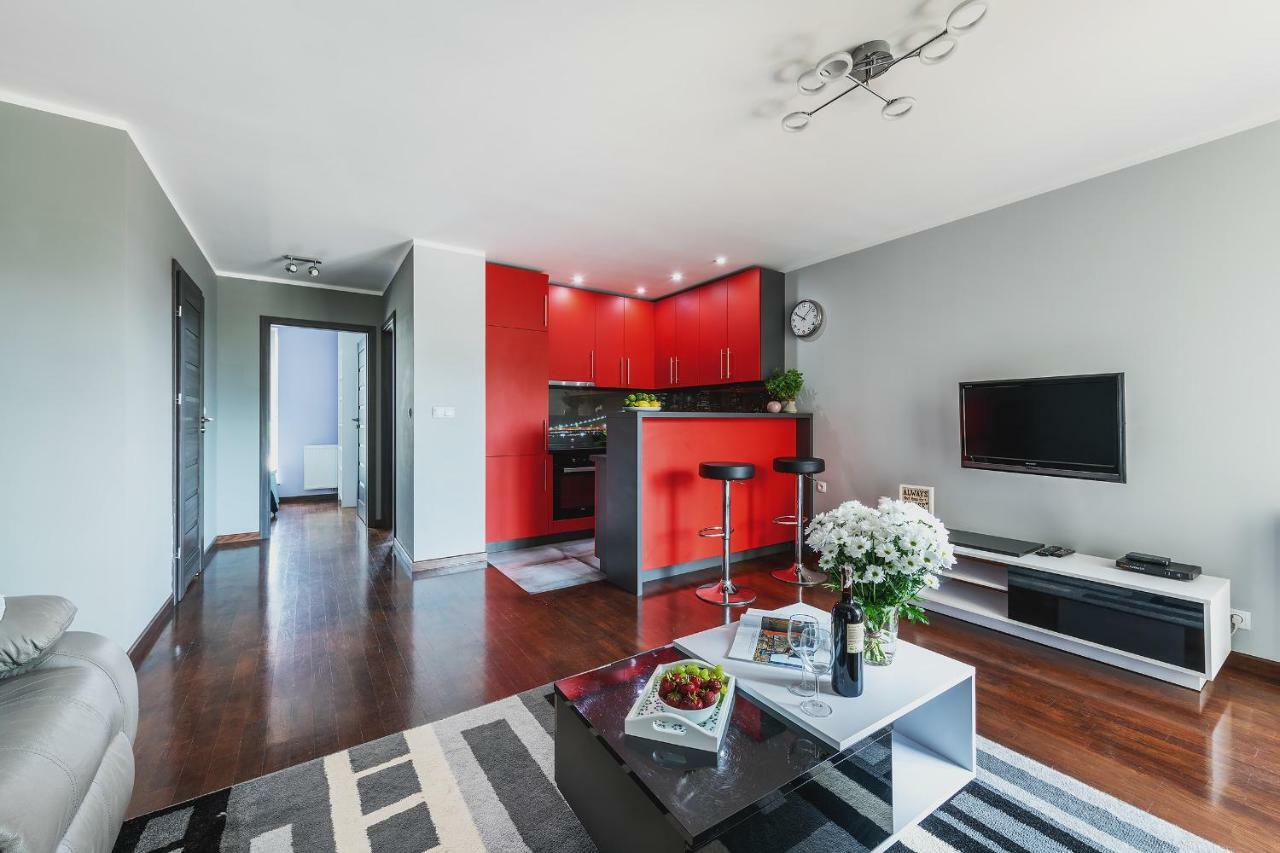 ורשה P&O Serviced Apartments Wawrzyszewska מראה חיצוני תמונה