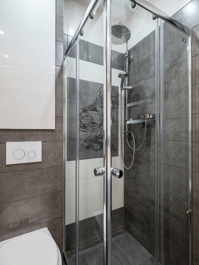 ורשה P&O Serviced Apartments Wawrzyszewska מראה חיצוני תמונה